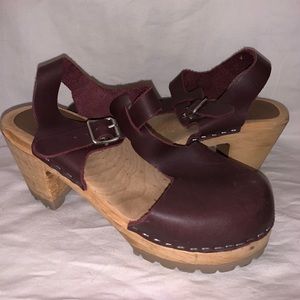 Authentic Swedish Mia Clogs “Madeline”